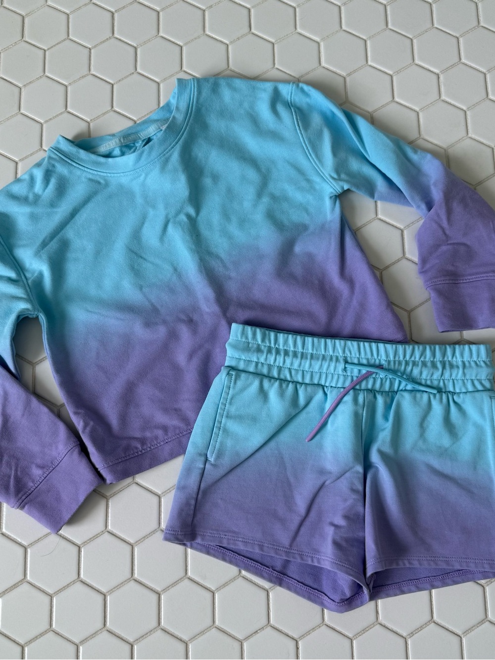 all in motion Aqua to Lavender Ombre Lounge Set